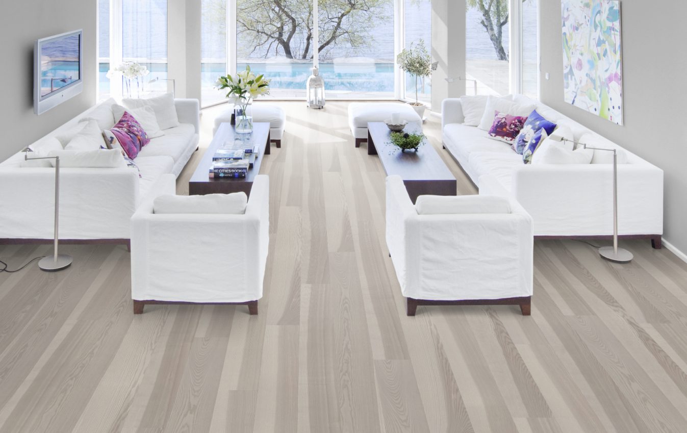 Паркетная доска Kahrs Люкс Ясень Стрим Stream 151N8AAKH4KW240 Lively 2420×187×15 фото в интерьере